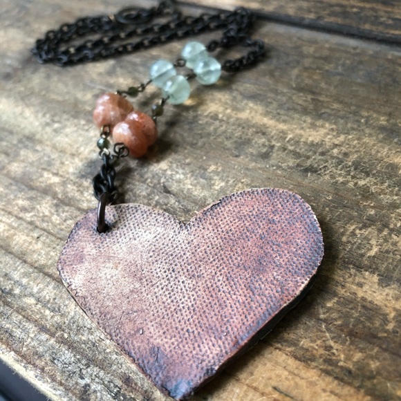 Ceramic Heart Gemstone Necklace - Picture 6 of 7